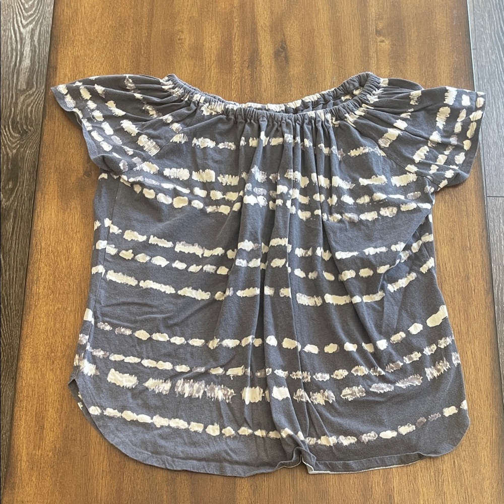 Simply Vera Vera Wang Charcoal and Cream Blouse